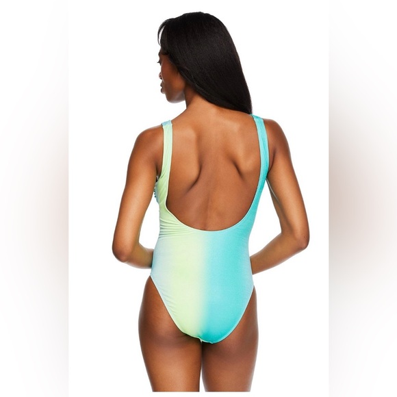 New No Boundaries Shimmer Ombre One Piece Scoop Back Swimsuit - Medium - Picture 5 of 7